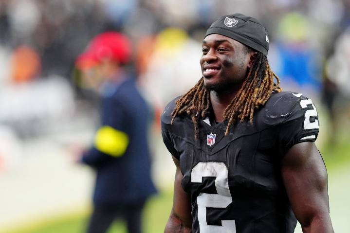 Raiders Coach Hits Back at Ashton Jeanty’s Usage Criticism as Pete Carroll Expresses Concerns Las Vegas Raiders coach reacts as Pete Carroll sends subtle jibe over concerns about RB Ashton Jeanty's us
