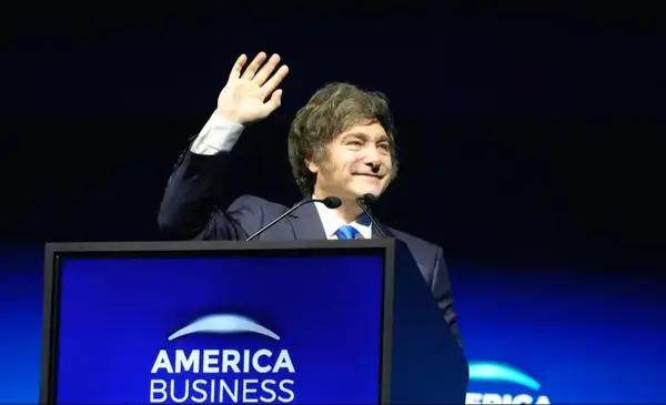 Milei canceló su viaje a Washington para el sorteo del mundial