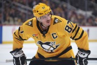 Deadspin | Red-hot Sidney Crosby leads Penguins into matchup with Devils