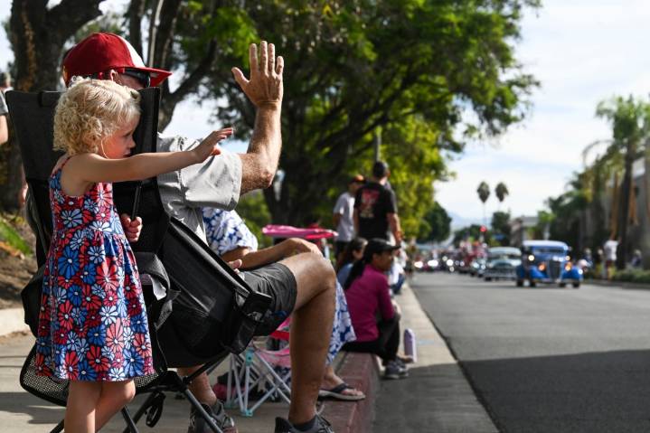 Redlands salutes veterans with Veterans Day parade and celebration