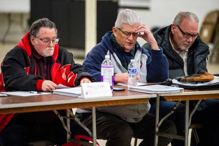 Controversy deterring candidates in search for new Lapeer Library director