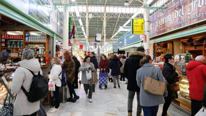 Los ovetenses ya pueden hacer pedidos online a los puestos del mercado del Fontán: así funcionará el nuevo sistema para hacer la compra