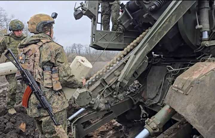 Rusia lanzó un ataque masivo contra empresas militares y del sector energético de Ucrania