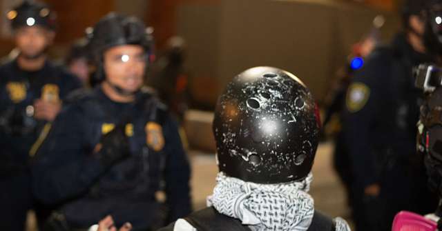 VIDEO: Portland Leftist Accused of Impeding ICE Mewls 'I'm Just a Mom' During Arrest