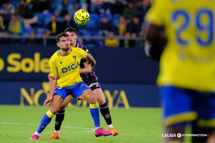 García Pascual: “El empate sabe a poquísimo, no entiendo el gol anulado”
