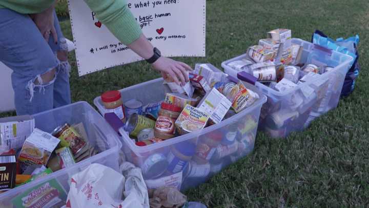 ‘Take what you need’ | Richardson woman’s front-yard pantry grows amid government shutdown