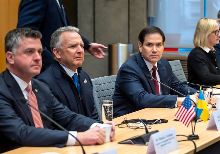 U.S. and Ukraine report making progress toward ending Russia-Ukraine war but provide scant details