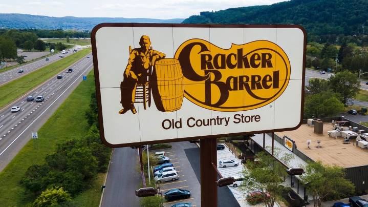 Cracker Barrel shareholders vote to keep CEO despite logo debacle