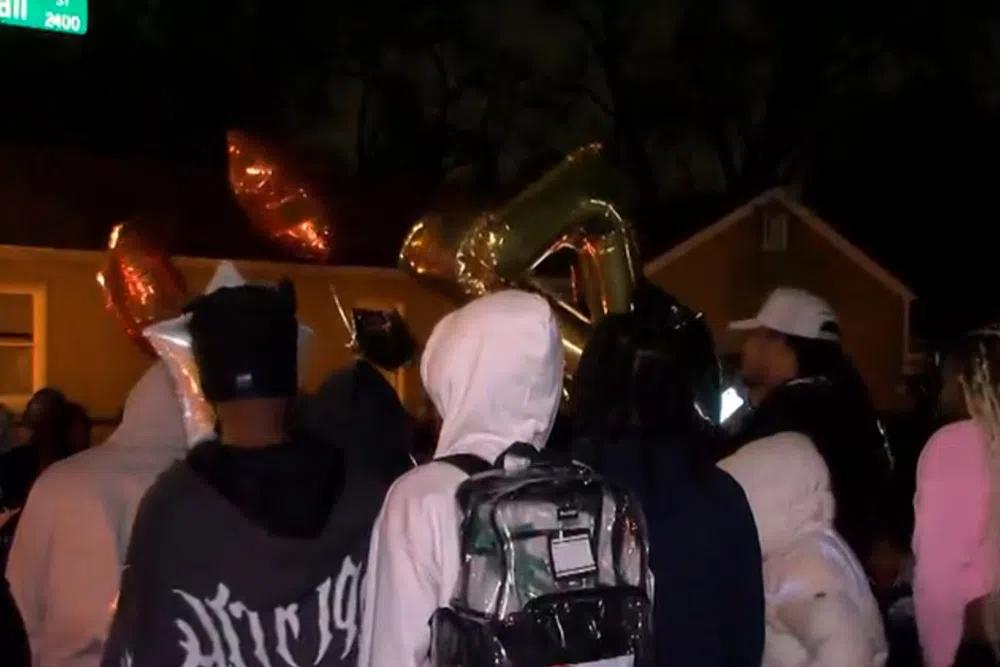 Teenager killed at Peoria apartment complex honored at his high school