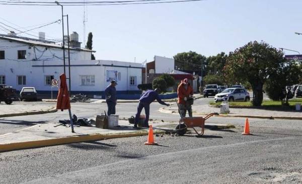 Municipio trabaja en la calzada de la avenida Juan Manuel de Rosas de Playa Unión