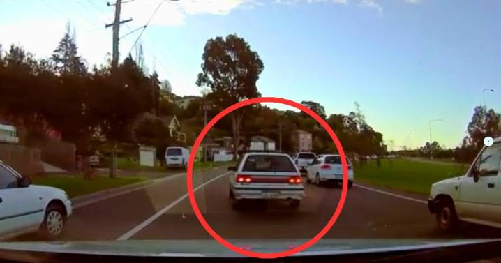 Tasmania Police respond to driving move that blocks queue