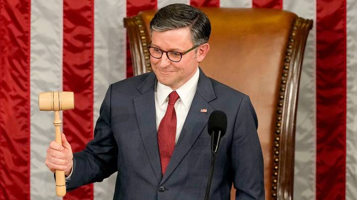 Shutdown deal clears key House hurdle, setting stage for final vote tonight