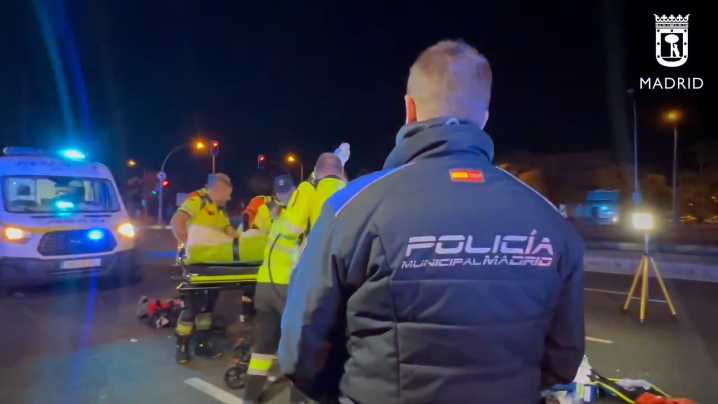 Herida muy grave una mujer de 40 años arrollada por un VTC en un paso de peatones en Villaverde