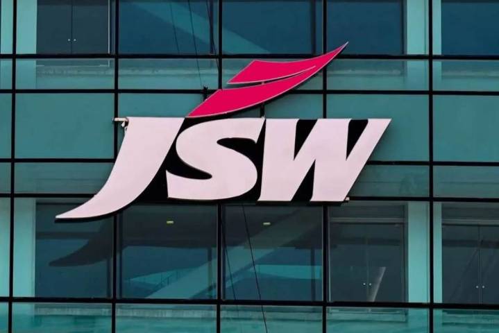 JSW Group stock jumps 3% after announcing CAPEX of ₹3,716 Cr to expand its business in Oman