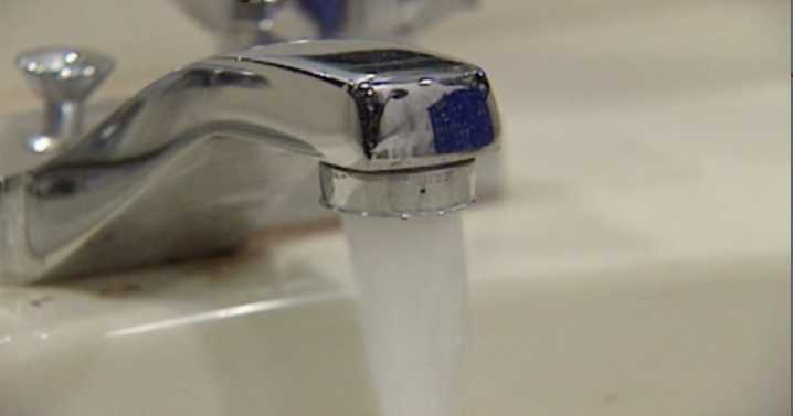 Fluoride in drinking water: New study suggests it may benefit kids' learning