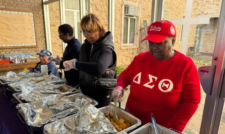 ‘This is a hard time:’ Syracuse church hands out meals, bags of Thanksgiving food to help struggling families