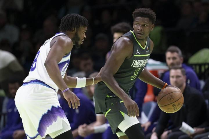 Anthony Edwards galvanizes shaky Wolves vs. Jazz: 'He is our leading light'