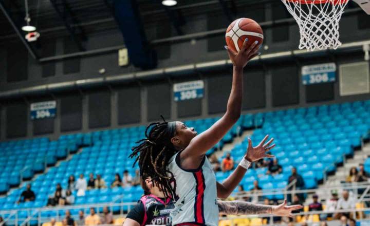 Atenienses de Manatí a un paso del campeonato del BSNF tras dominar a las Explosivas de Moca