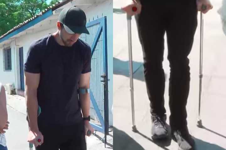 Alcalde Tomás Vodanovic llega con muletas a votar: “Me lesioné jugando fútbol, de puro malo nomás”