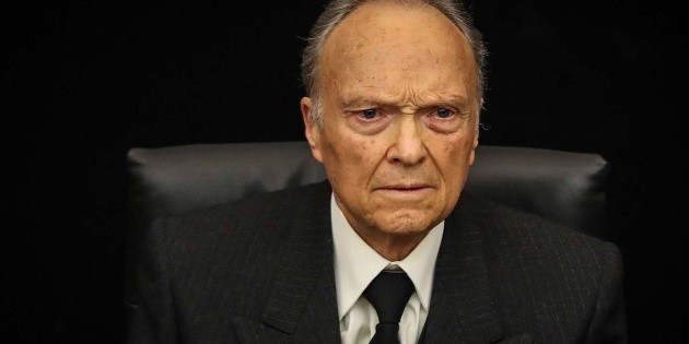 Trasciende posible renuncia de Gertz Manero frente a la FGR; convocan a sesión en el Senado