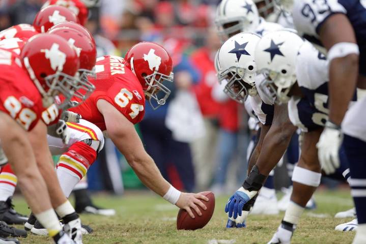 Chiefs vs Cowboys: duelo cerrado de Thanksgiving Day en el AT&T Stadium