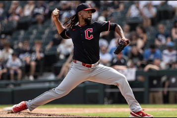 Acusan a jugadores de Guardians de manipular pitcheos