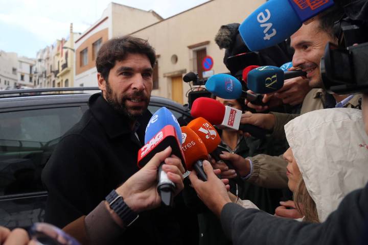 Cayetano Rivera atribuye su accidente a un “despiste” y denuncia el “acoso” de los medios