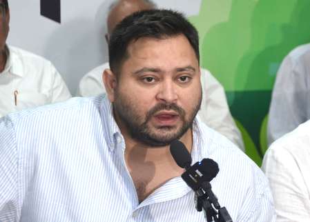 Tejashwi slams ECI for delay in gender