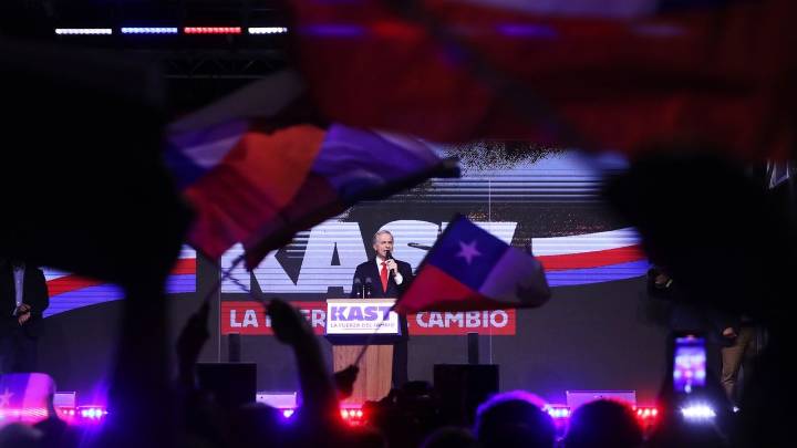 Hard-right former lawmaker José Antonio Kast leads in Chile's polarizing presidential runoff