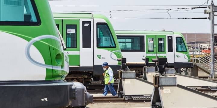 Línea 1 del Metro de Lima descarta alza de tarifas y definirá adenda para llegar al millón de pasajeros antes de julio de 2026