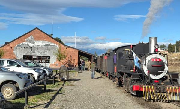 "La Trochita" se posiciona como uno de los principales atractivos de la primavera 2025