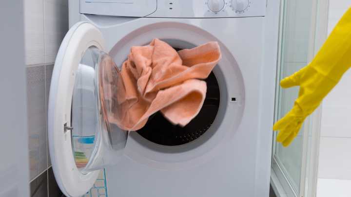 Este compuesto de limpieza en seco estaría vinculado al cáncer y problemas de hígado, según nuevo estudio