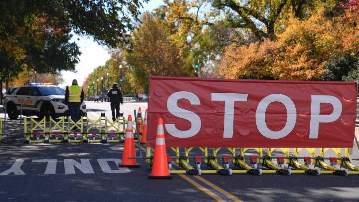 Republicanos proponen paquete bipartidista para reabrir el gobierno de EEUU