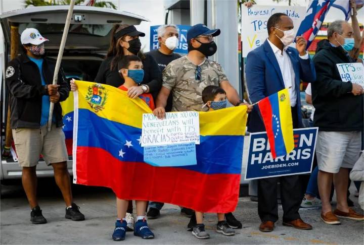 Fin del TPS para venezolanos en EE UU golpea a una ciudad en Florida: así afecta a negocios, rentas y escuelas