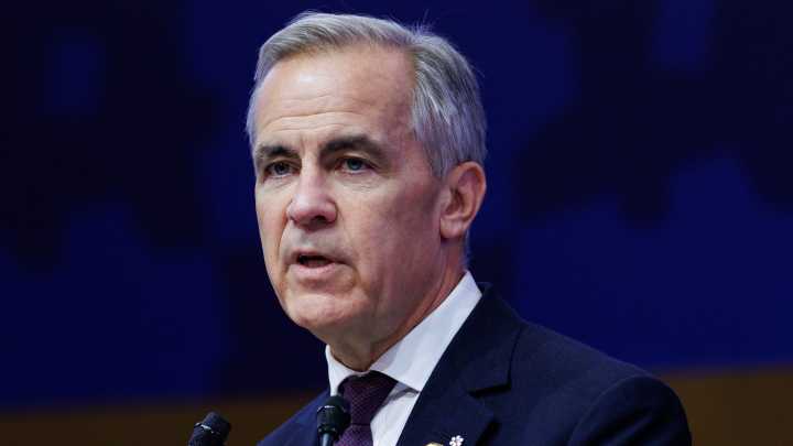 Carney searches for votes to pass budget and avoid election