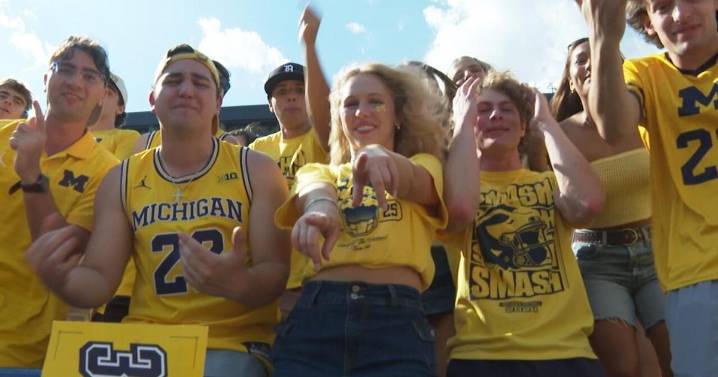 "Jump Around," "Mr. Brightside," other tunes cement stadium anthems as college football tradition