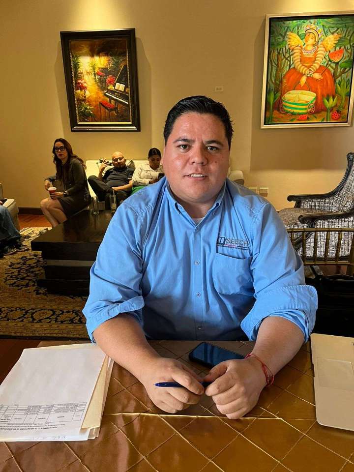 Capacitan a agentes educativos de CAM y USAER