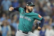 Deadspin | Reports: Mariners exercise closer Andres Munoz's option
