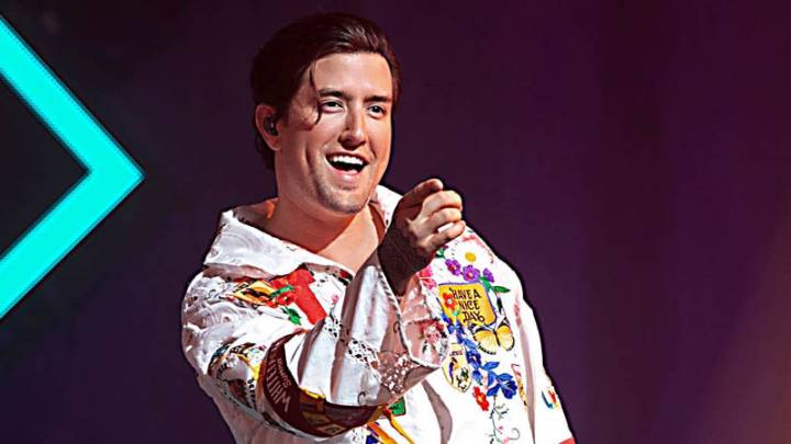 Big Time Rush singer Logan Henderson hospitalised after onstage injury