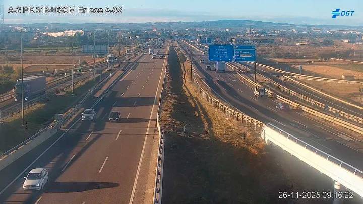 Herido un motorista tras sufrir una caída en la A-68 a la entrada de Zaragoza