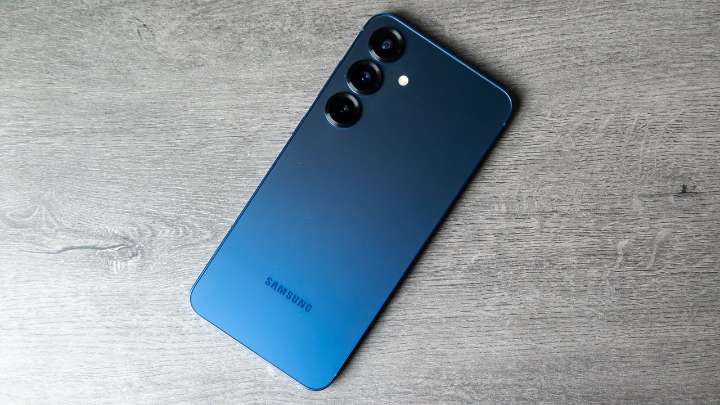 Want a FREE Galaxy smartphone and a pair of Galaxy earbuds? T-Mobile customers won't wanna pass on this Samsung deal