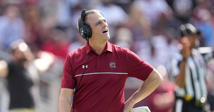 As expected, Shane Beamer will return to Gamecocks in 2026