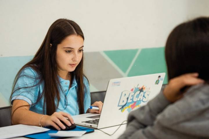 Comienza el cronograma de pago de becas provinciales