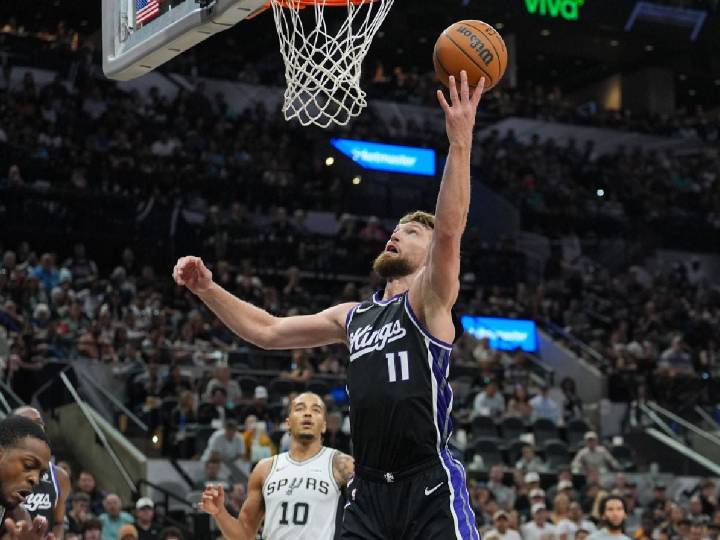 Sabonis, de los Reyes de Sacramento, fuera 3