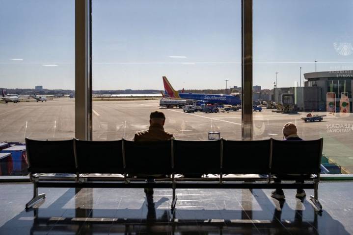 Analysis-US airlines grapple with shutdown fallout as Thanksgiving nears