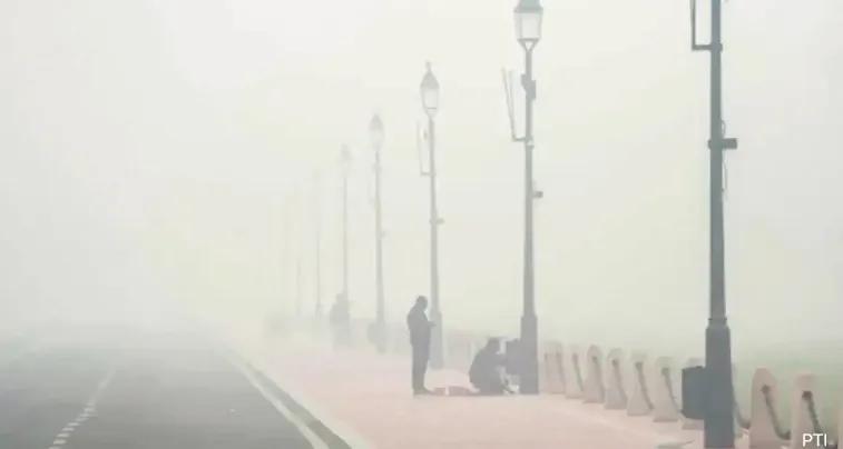 Delhi-NCR chokes under ‘very poor’ air quality for 7th straight day, smog blankets region