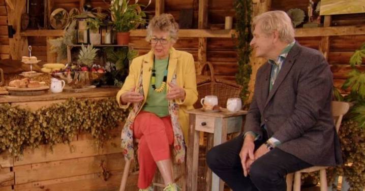 Alan Titchmarsh says ‘edit it out’ after Bake Off star’s slip