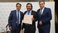 Distinguieron al gobernador Gustavo Sáenz por su liderazgo