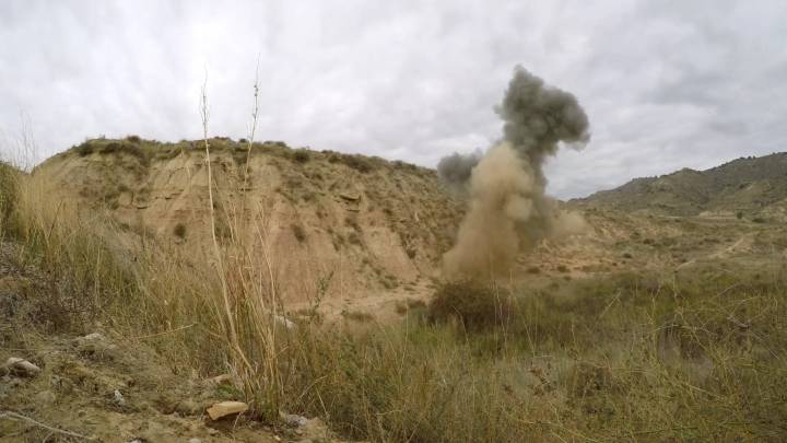 Neutralizado un artefacto de la Guerra Civil incrustado en la cúpula de la ermita de Salas