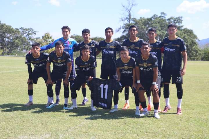 Pavones regresa a la senda del triunfo